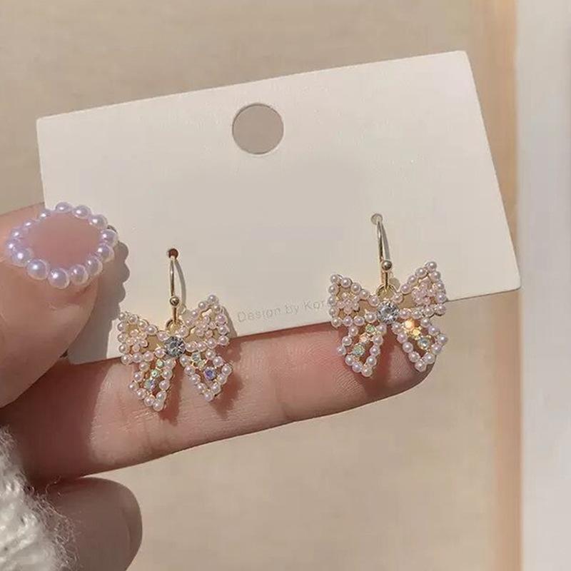 S925 Silver Needle Butterfly Pearl Earrings Women's Exquisite Small Stud Earrings Star Same Style Small Fragrance Earrings