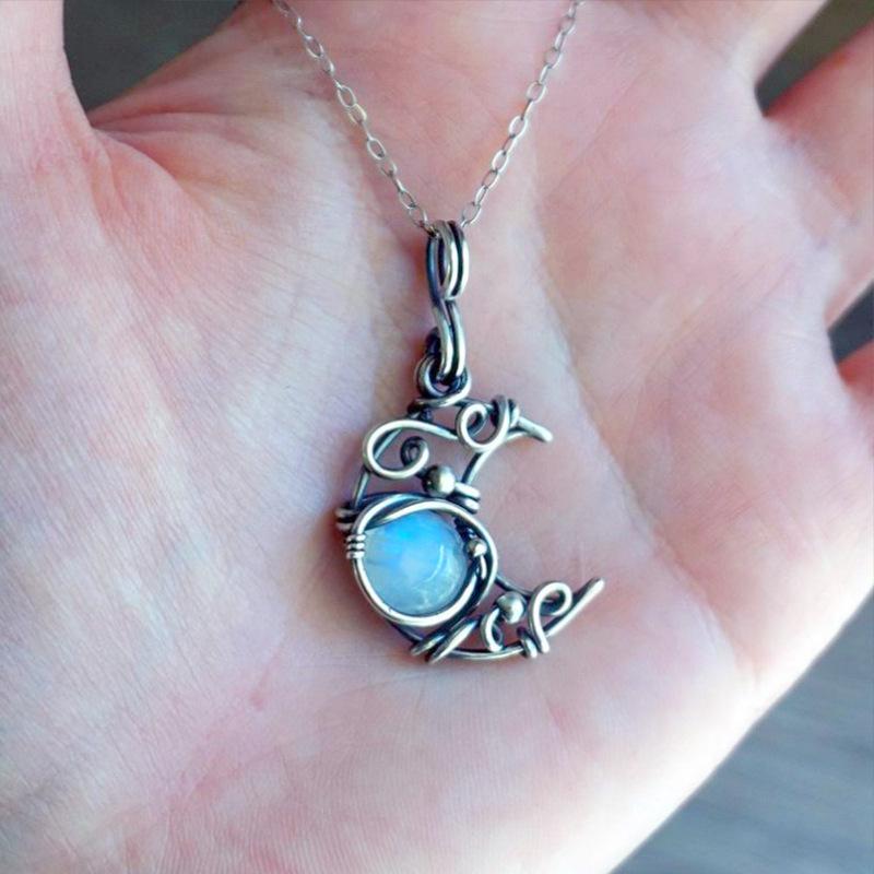 Summer Jewelry Moonstone Pendant Necklace Women Vintage Bohemian Moon Jewelry