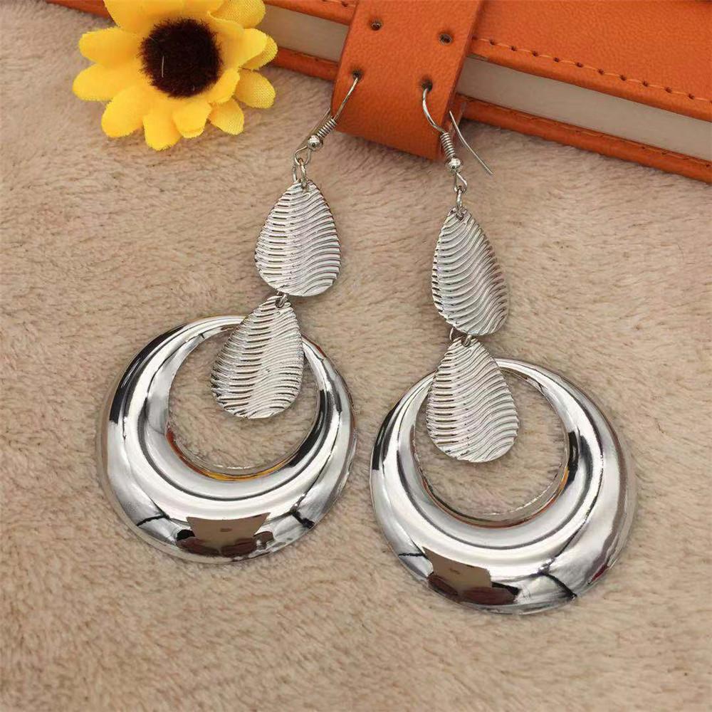 Metal Ring Mirror Sequin Earrings Simple Ladies Pop Night Earrings