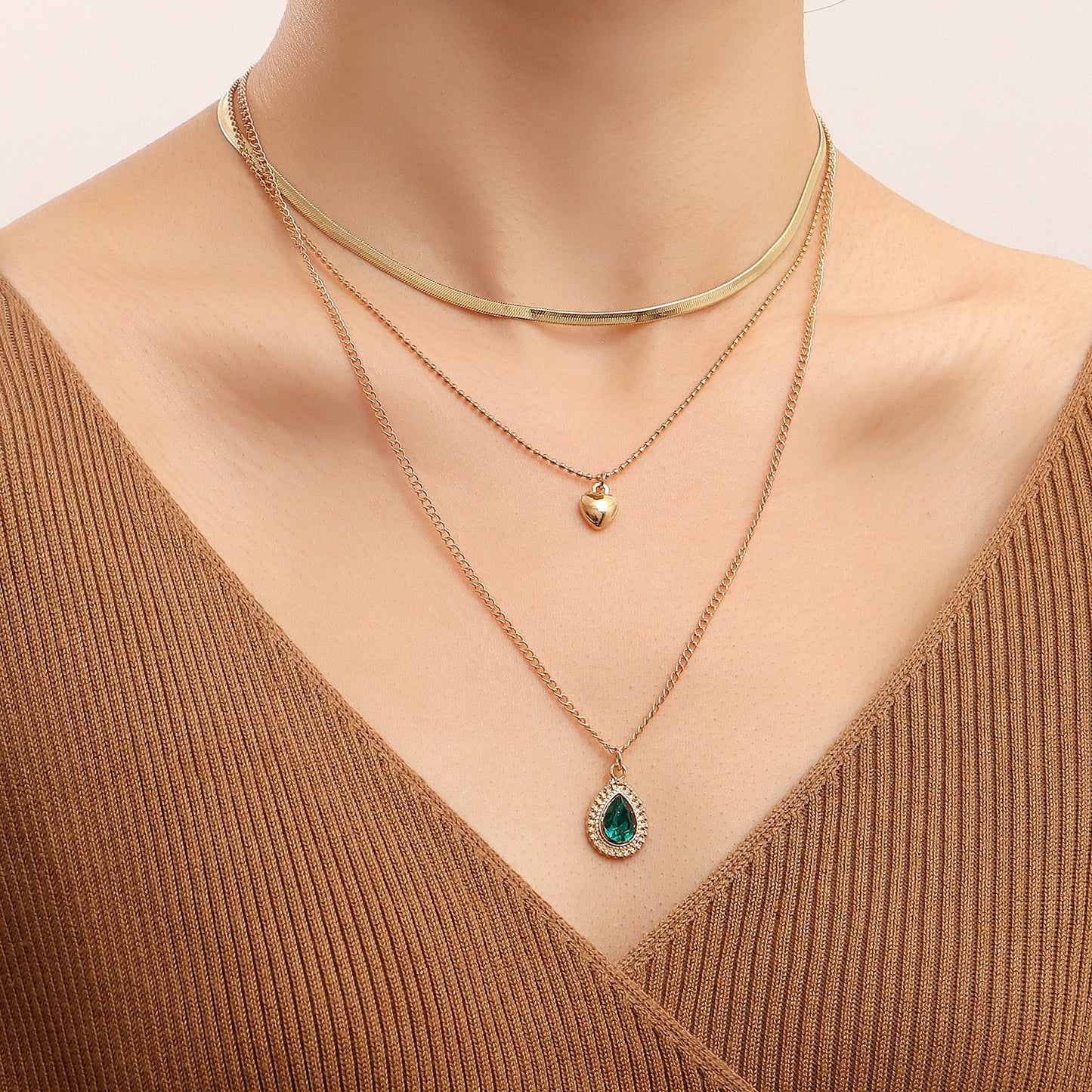 Jewelry trend multi-layer flat snake chain imitation green agate necklace female ins creative niche design sense