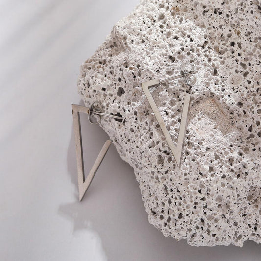 Simple personality trend hip-hop punk men's stainless steel triangle geometric symmetrical stud earrings earrings earrings