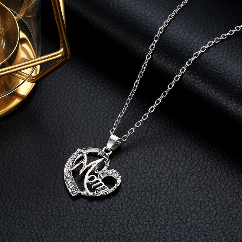 Creative Necklace Ladies Versatile MOM Heart Diamond Necklace Female Pendant