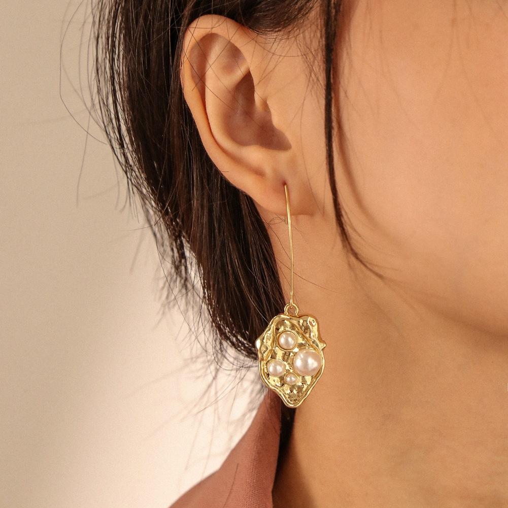 Ear Jewelry Retro Design Pearl Shell Earrings Temperament Long High-end Versatile Earhooks