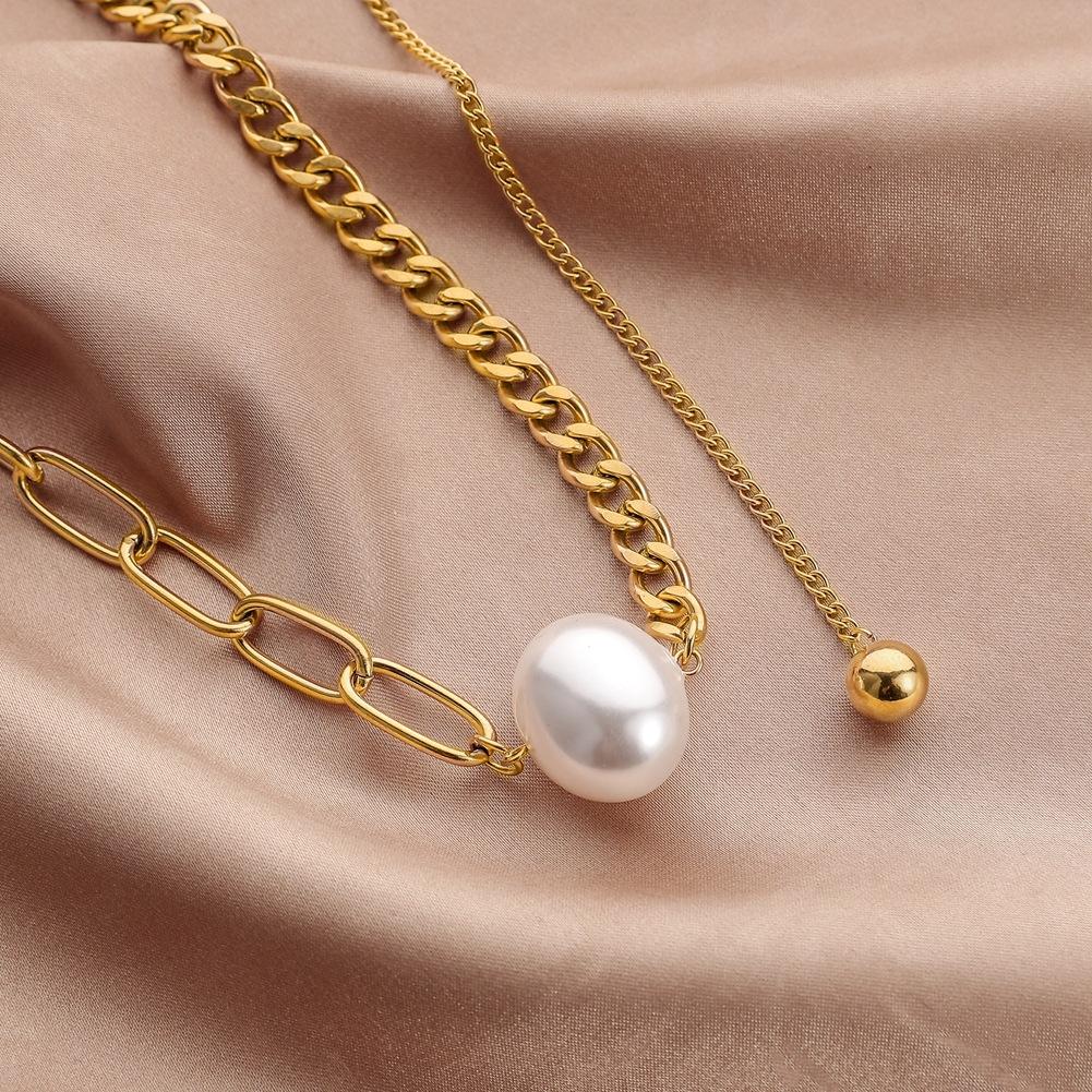 Sweet and cool stainless steel necklace ins cold personality decoration niche design sense short pearl collarbone chain accessories