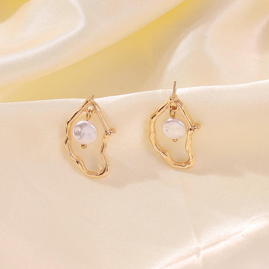 E8368 fashion style niche irregular pearl earrings earrings feminine elegant earrings fashion