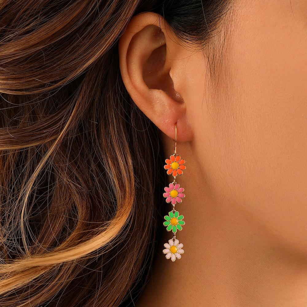 Niche small fresh personality literary retro all-match fashion ladies small daisy flower color earrings earrings
