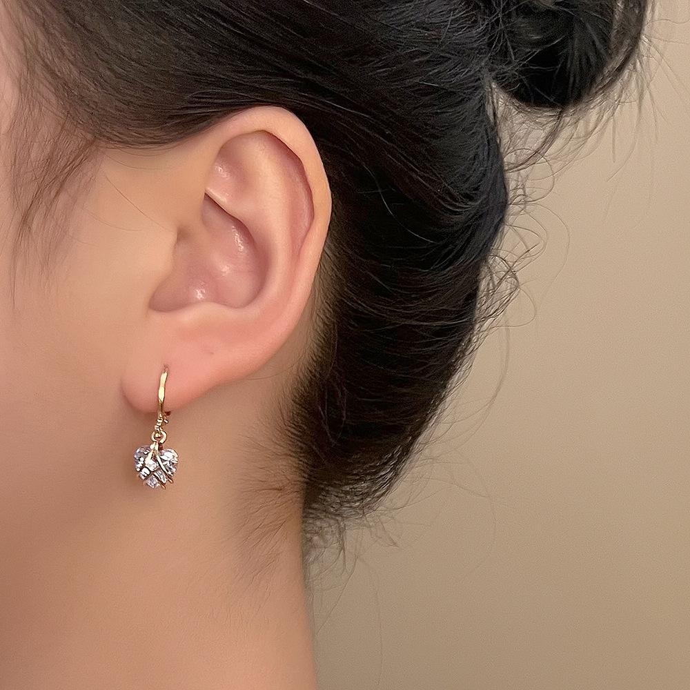 Ins Barbie Zircon Heart Earrings Fashion Light Luxury Personality Winding Peach Heart Earrings Earrings Girlfriend Gift