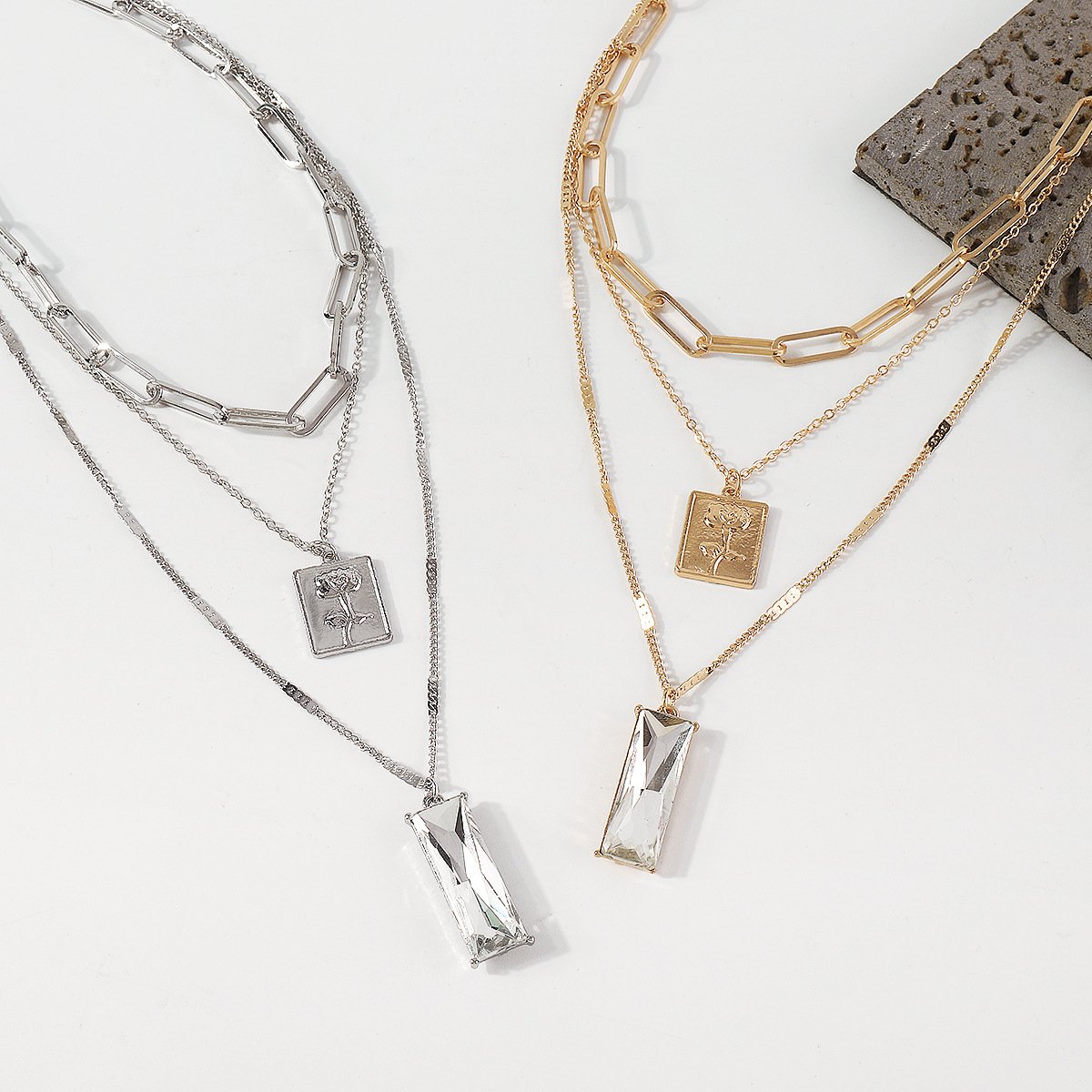 1442 Minority Stacked Retro Square Brand Rose Necklace Exaggerated Geometric Chain Acrylic Diamond Necklace