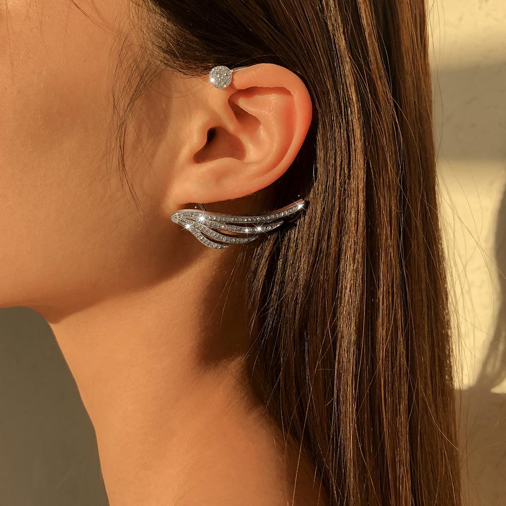 E1154 Cold personality earrings without piercing simple temperament ear hanging full of diamond wings sweet cool ear clip