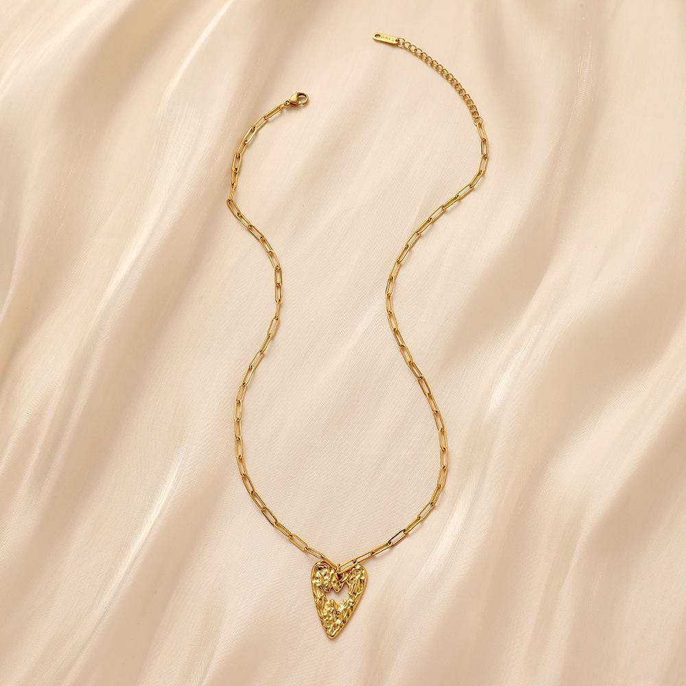 Fashion Simple Texture Stainless Steel Gold Hollow Love Hammer Pattern Necklace Versatile Personality Necklace
