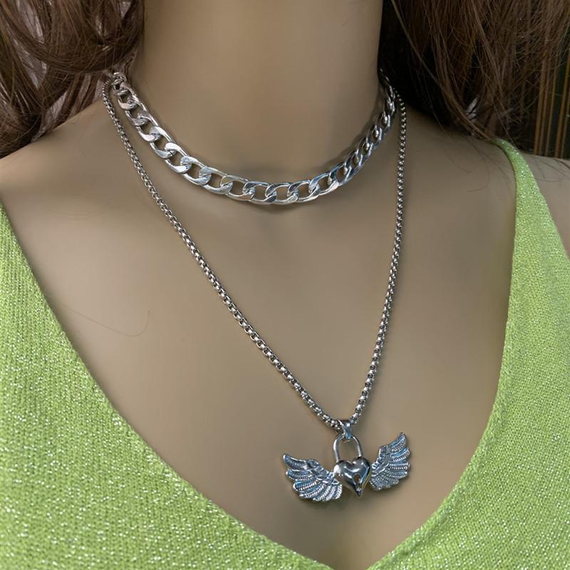 Jewelry LOVE key thick chain necklace female simple personality peach heart lock wing necklace