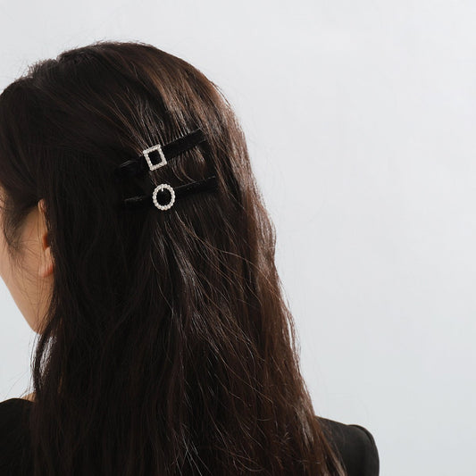 F532 French light luxury retro velvet word clip cute temperament side clip micro-inlaid resin rhinestone duckbill clip female