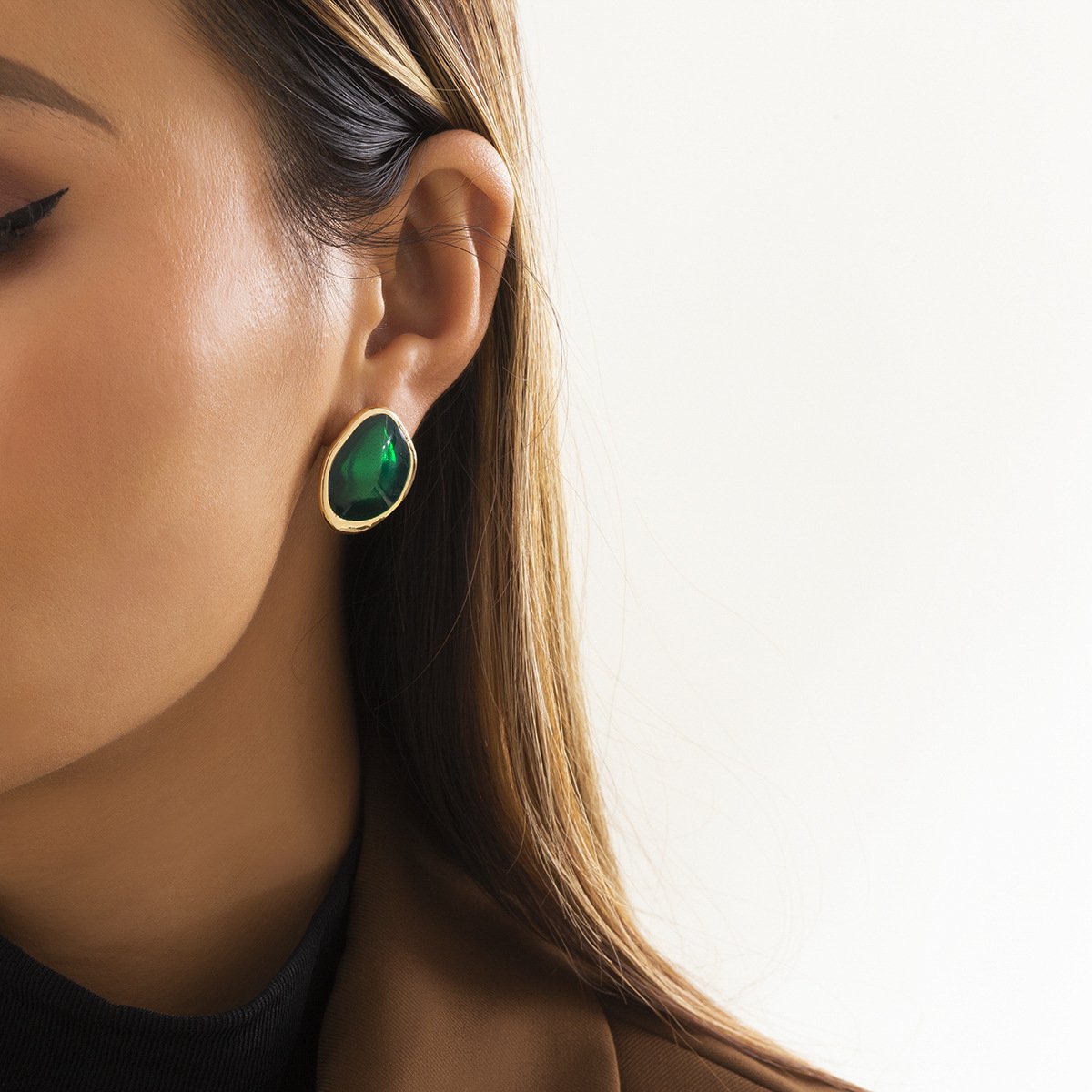 Jewelry Temperament Xiaoxiang Geometric Pearl Earrings Female Niche Indifferent Alien Oil Drop Earrings