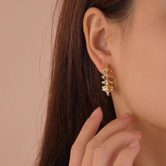 National fashion fashion creative C-shaped earrings semi-arc exaggerated keel earrings versatile geometric earrings