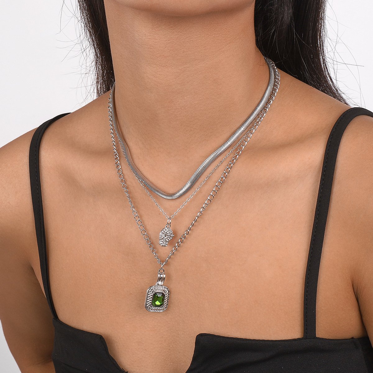 N1752 retro stacked multi-layered necklace palace simple niche necklace light luxury rhinestone necklace female