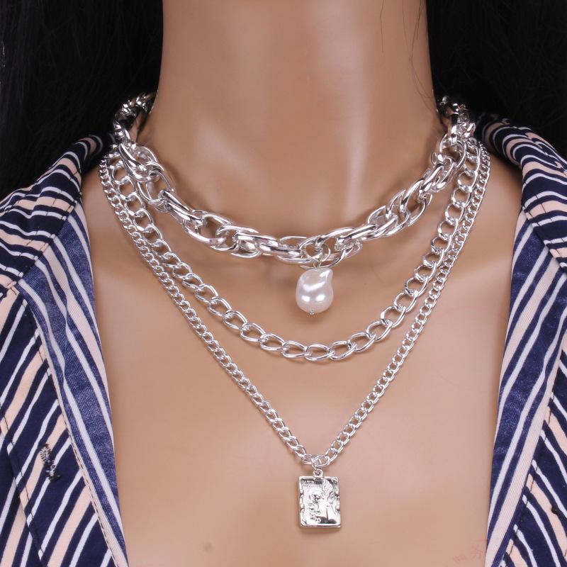 Frosty Creative Portrait Coin Metal Design Net Red Clavicle Chain Geometric Imitation Pearl Pendant Necklace