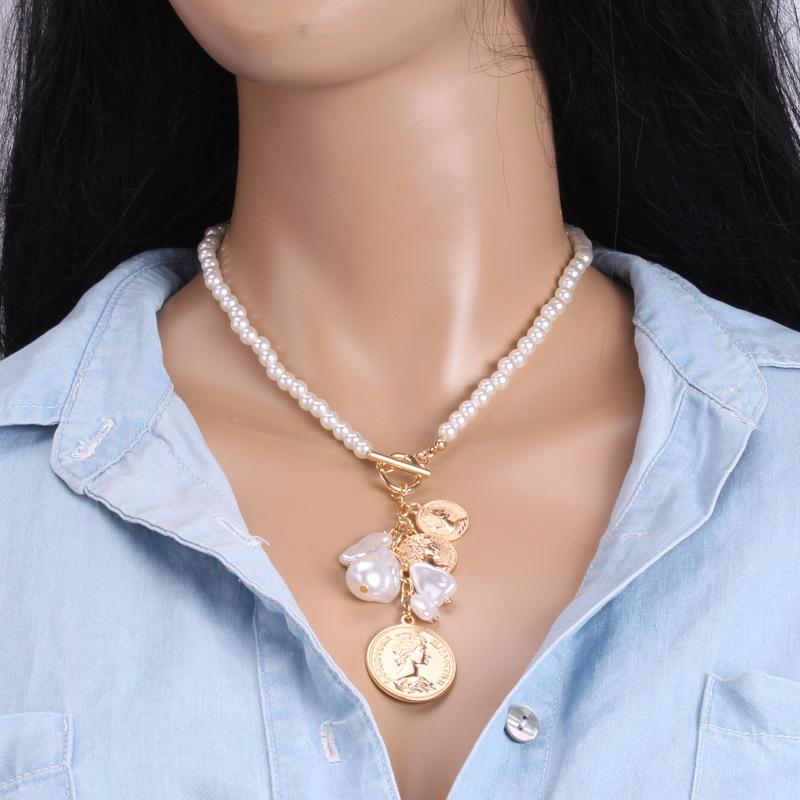 Retro baroque irregular imitation pearl necklace ins beaded chain portrait coin pendant necklace