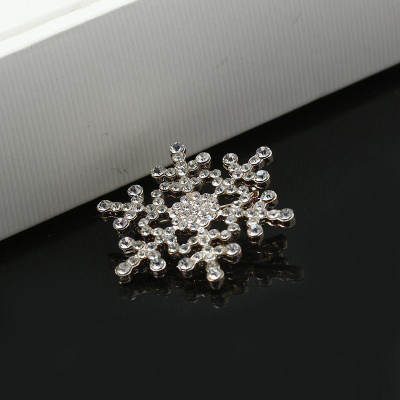 Clothing accessories rhinestone inlaid diamond Christmas snowflake brooch full of diamond corsage brooch