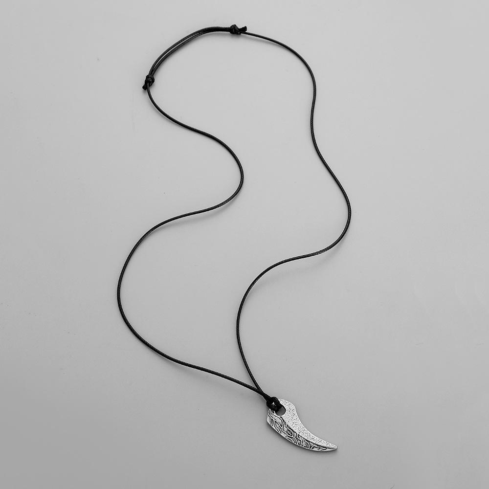 Fashion Simple Personality Domineering Trend Men Rope Knotted Adjustable Retro Spike Pendant Items