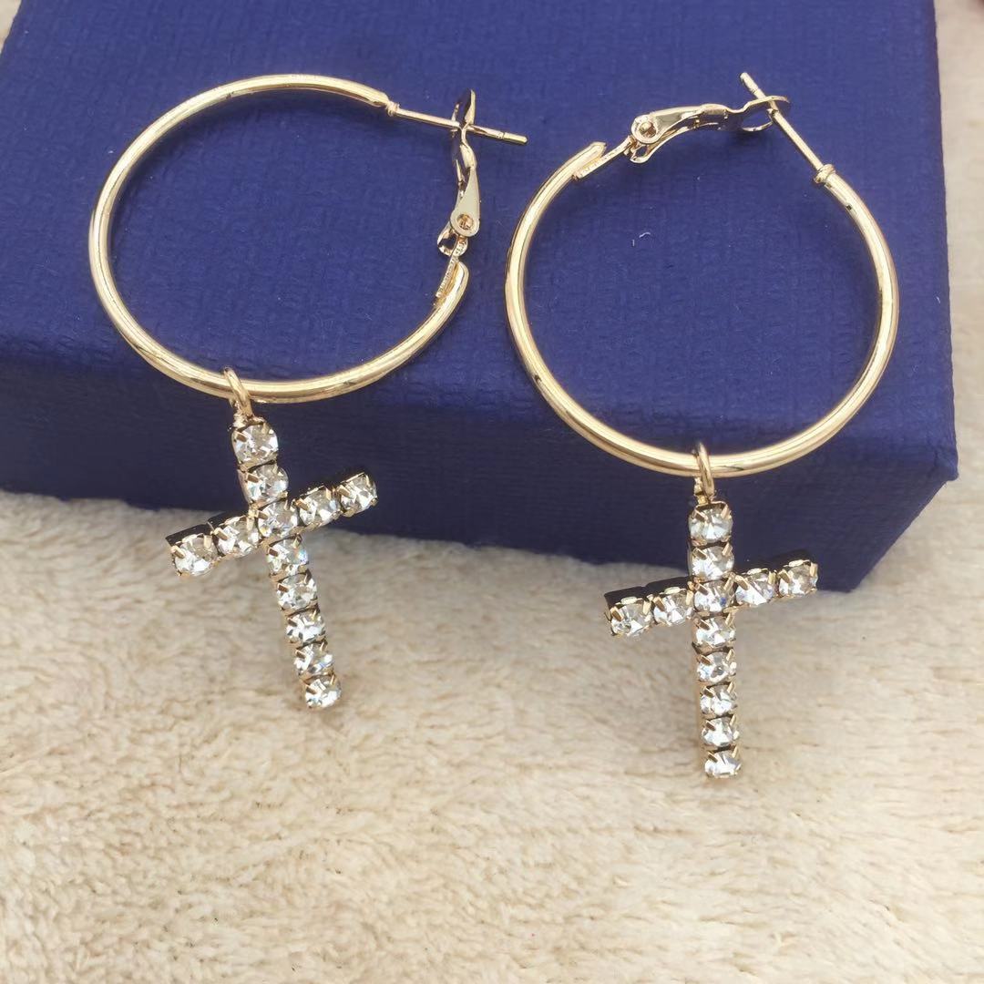 Extremely simple personality diamond cross earrings female earrings Baroque court earrings retro earrings earrings earrings