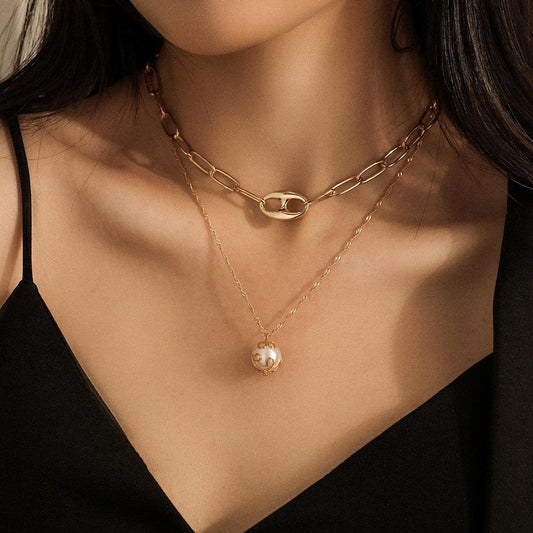 Personalized pig nose collarbone necklace fashion double temperament pearl hollow metal necklace