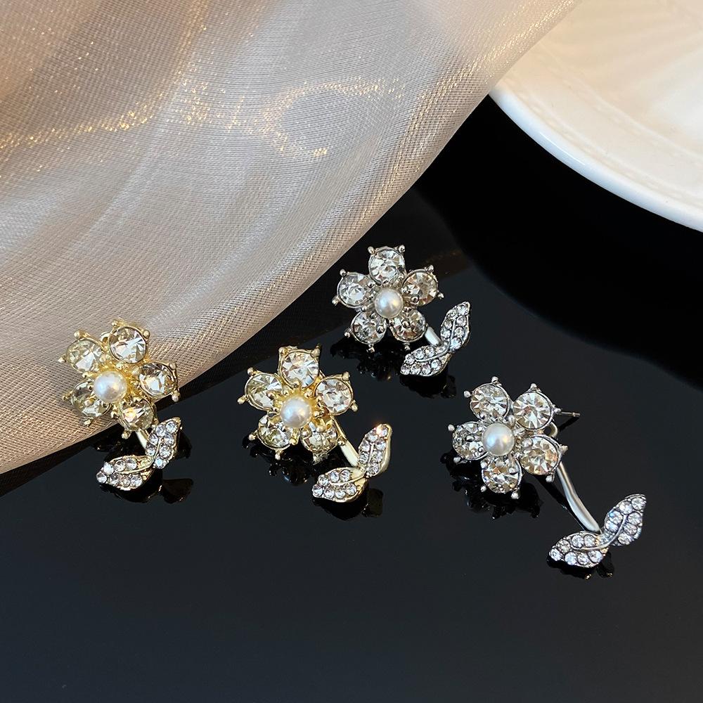 ins crystal flower earrings light luxury niche design micro-inlaid zircon earrings sweet and fresh petal earrings