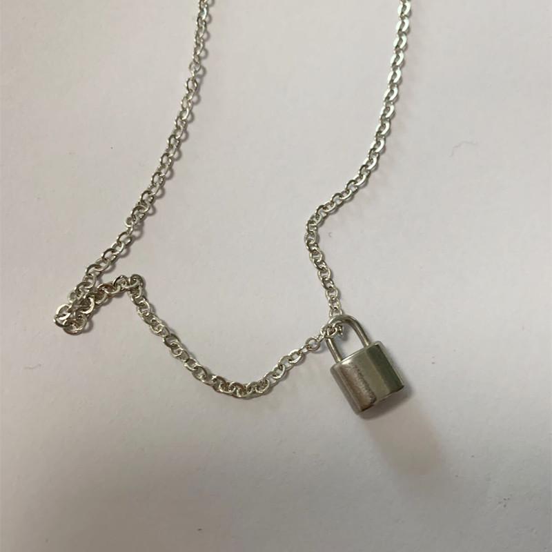 Ins Harajuku trend temperament cross chain lock pendant lock pendant with the same pendant lock necklace