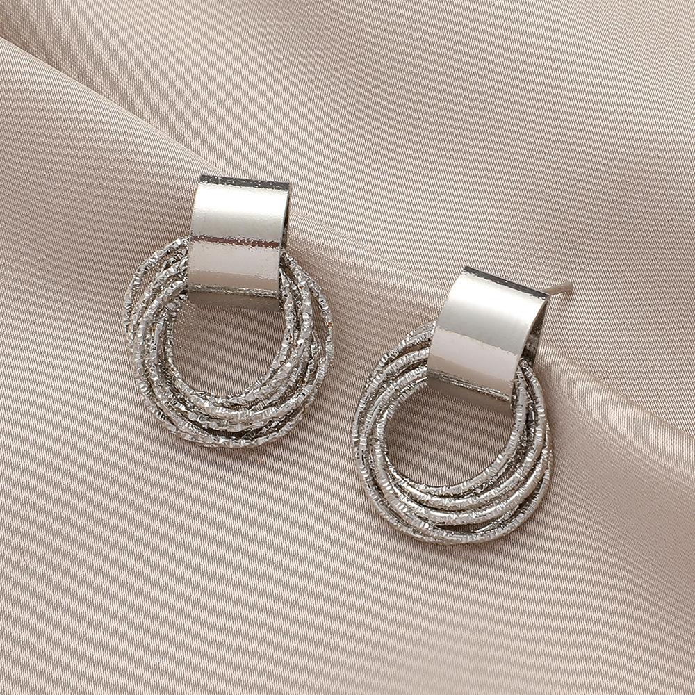 Hollow hemp wreath geometric winding earrings fashion simple trend retro elegant temperament ear jewelry