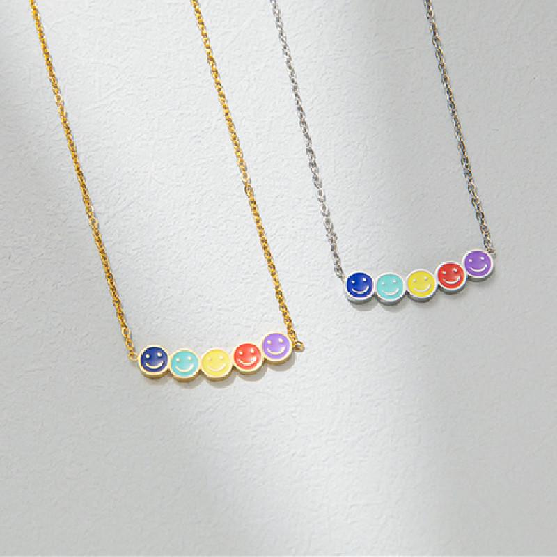Small and colorful mini smiley necklace women's titanium steel cute rainbow smiley face does not fade high-end niche