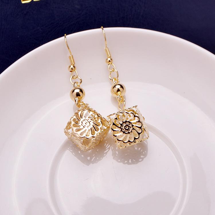 Cube lantern earrings women's earrings star same style