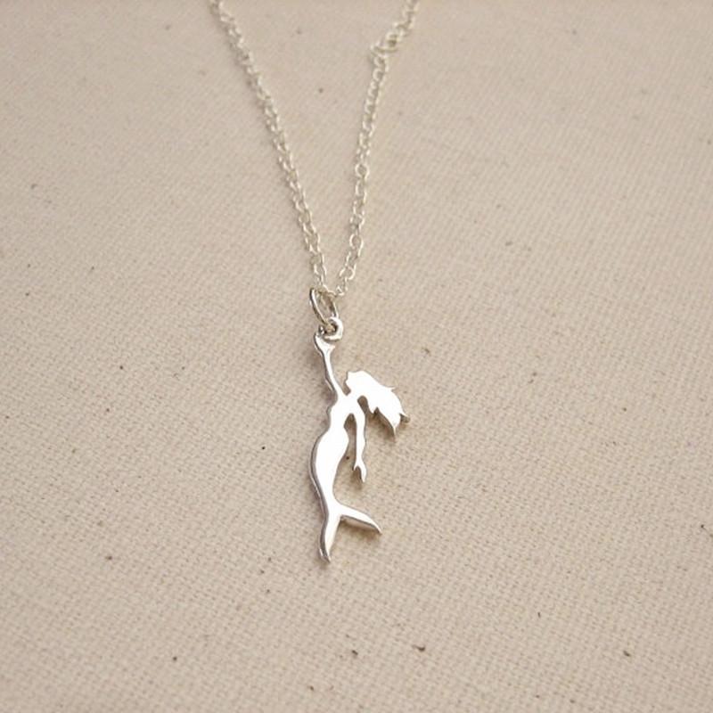 Creative Personality Ladies Necklace Mermaid Pendant Necklace Minimalist Jewelry Special Offer