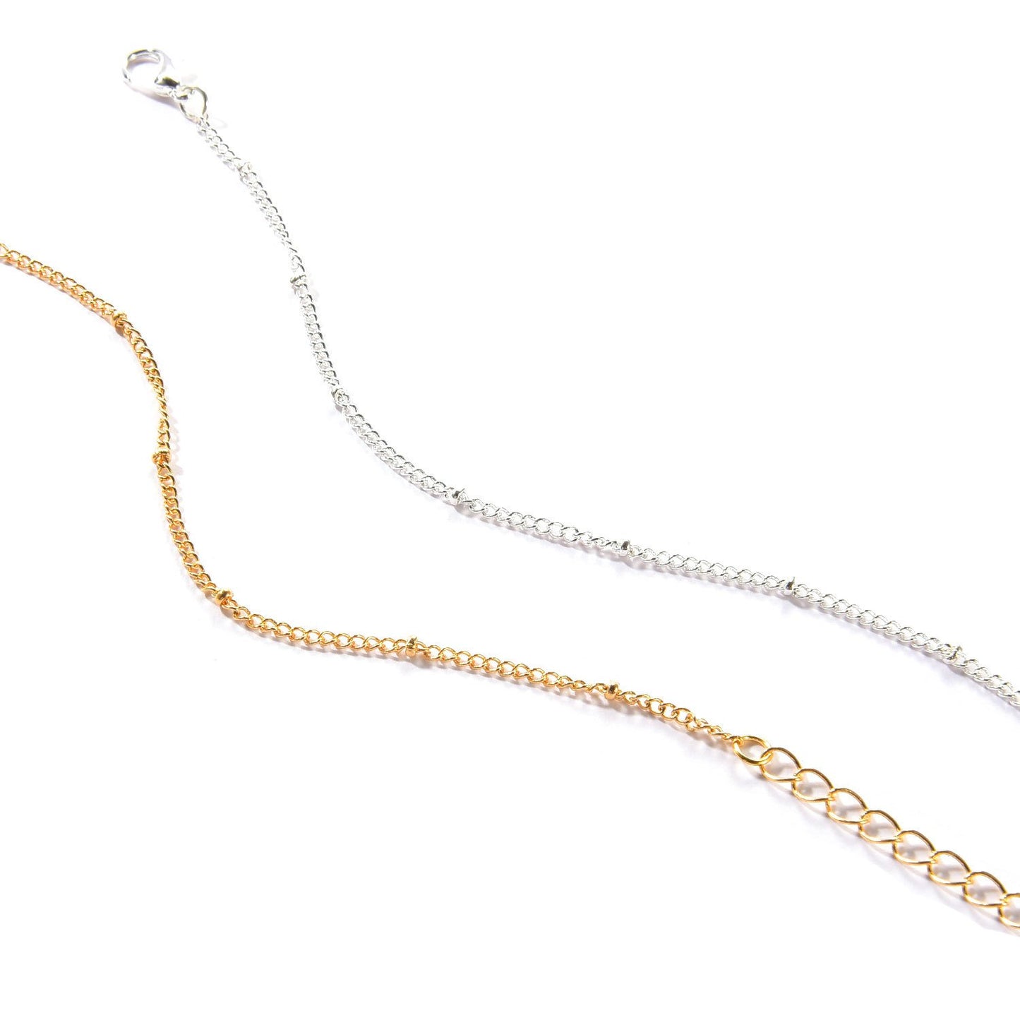 A single-layer bead bracelet with a length of 16.2 and a 5cm extension chain