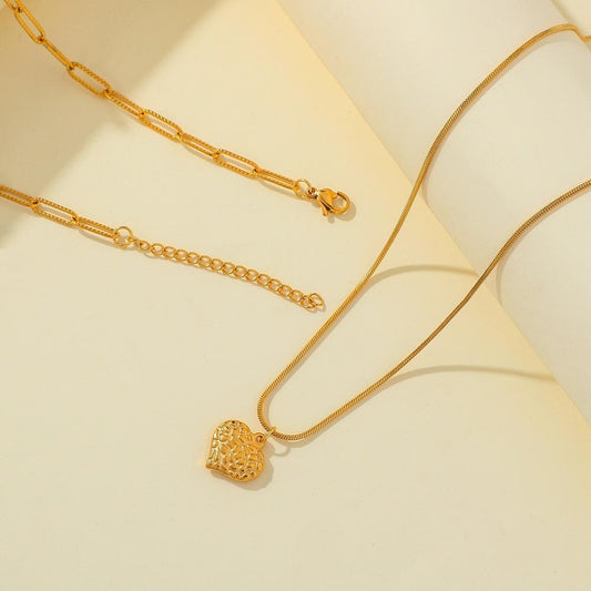 Hip-hop double-layer heart-shaped pendant necklace ins indifferent titanium steel simple and versatile collarbone necklace