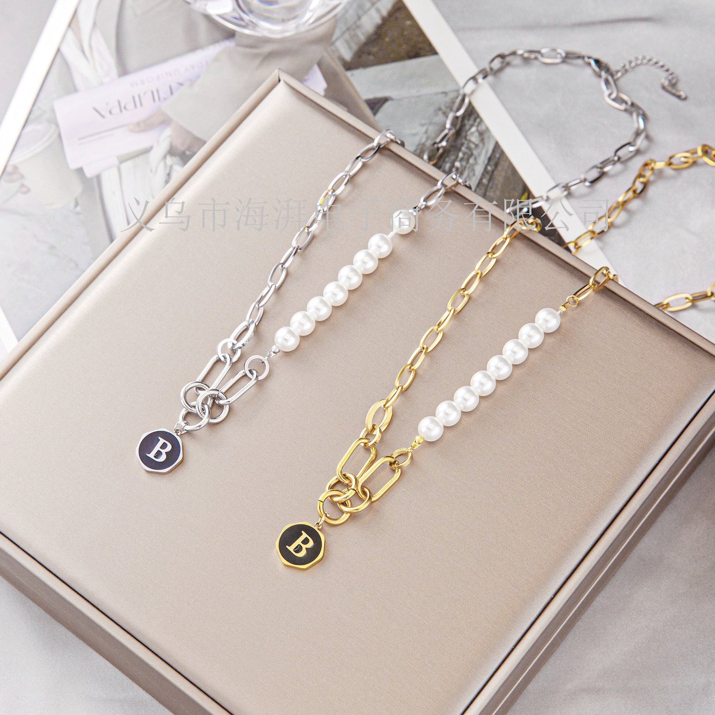 Light luxury letter pendant necklace Christmas sweater chain necklace temperament pearl B letter necklace