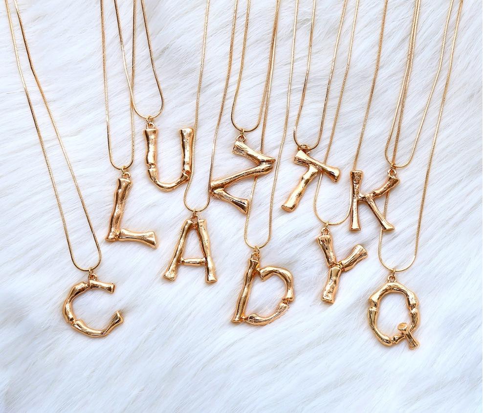 Exaggerated Fashion 26 English Alphabet Necklace Female English Alphabet Clavicle Chain