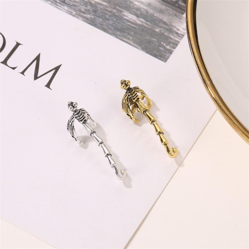 Retro Gothic dragonfly ear clip without ear hole ins creative insect long single ear clip female earrings