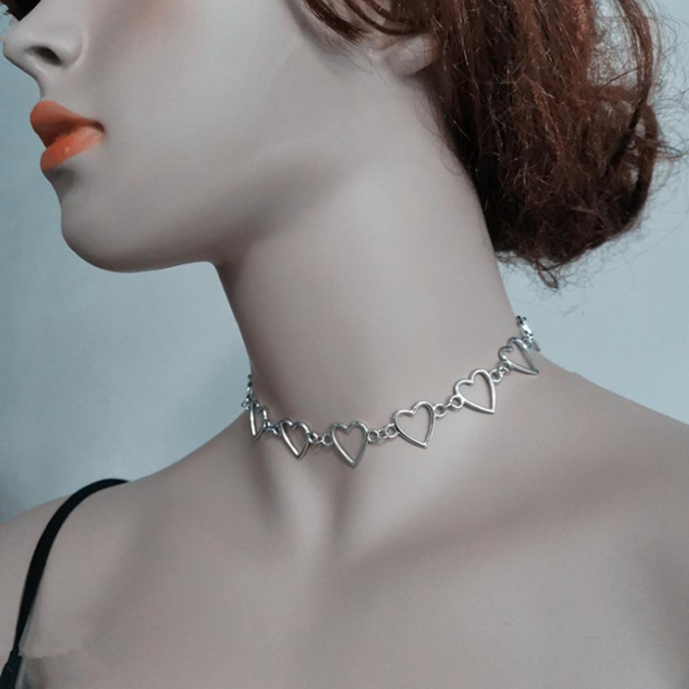 Jewelry Geometric Creative Necklace Female Simple Heart Shaped Hollow Chain Necklace Clavicle Chain Female