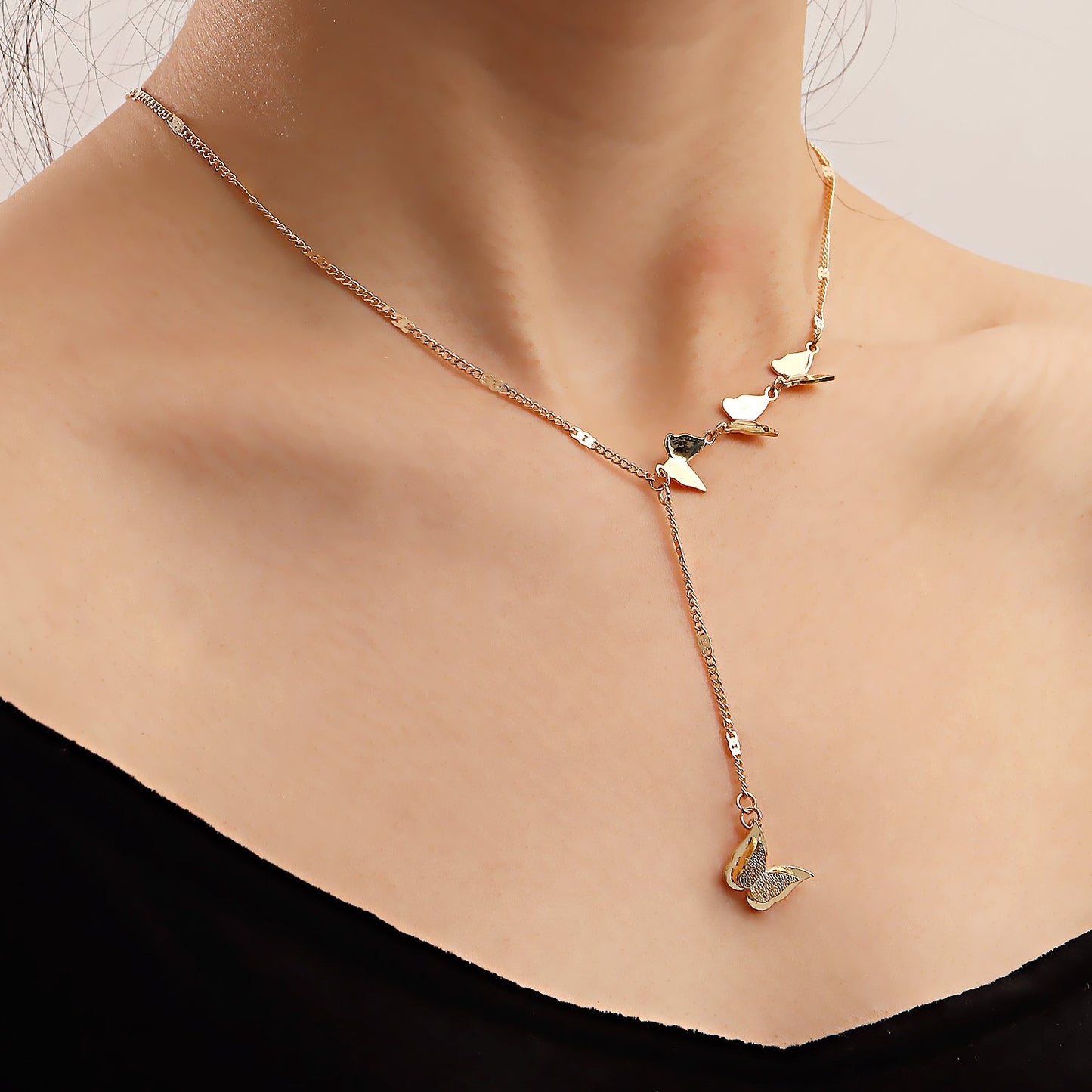 Ins fashion metal tassel butterfly necklace femininity personality golden butterfly clavicle chain