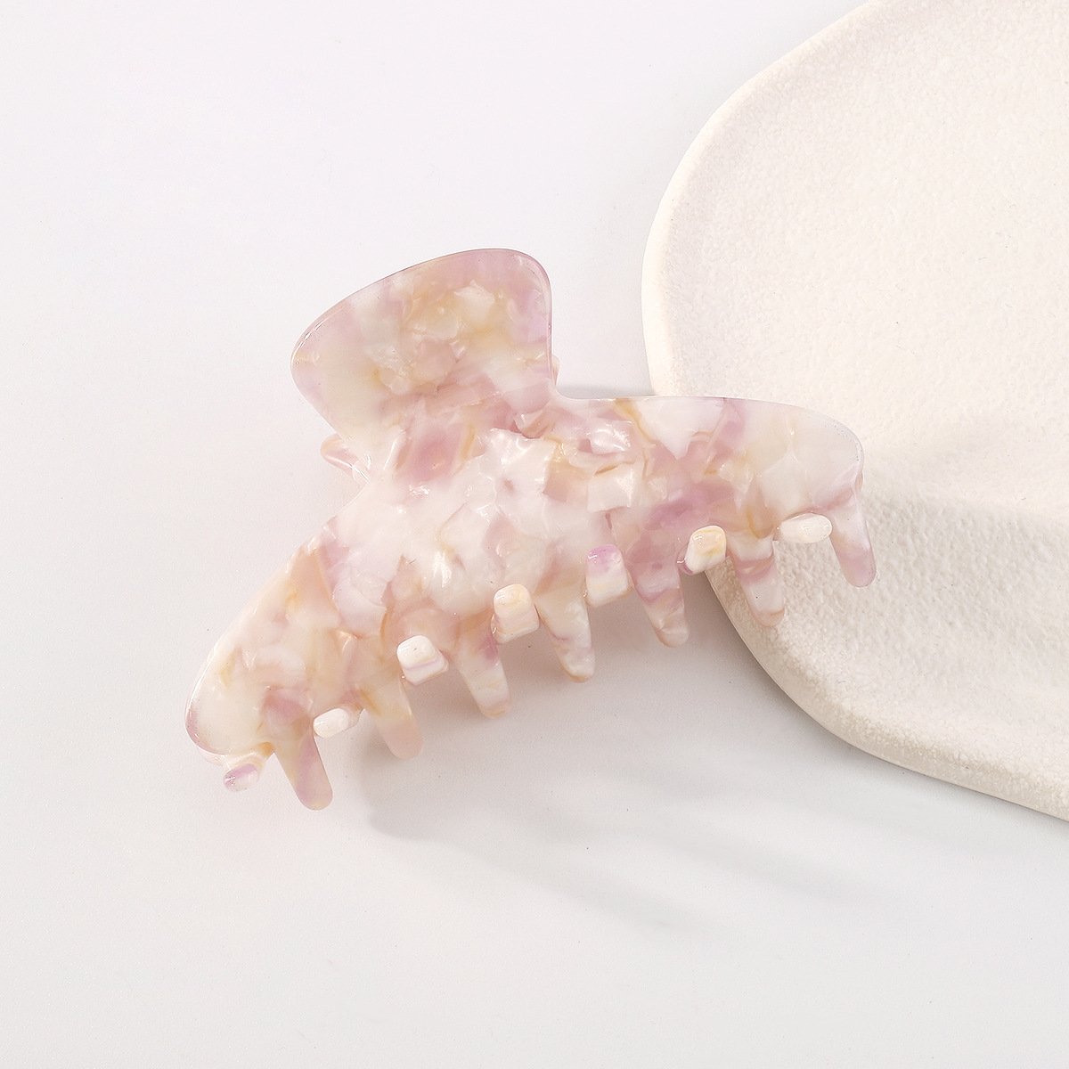 F428 Internet celebrity simple and gentle shark hair clip female personality plate fashion lazy hair accessories back head clip