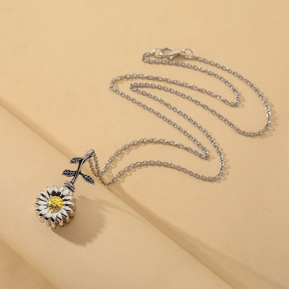 Sunflower Blossom Openable Pet Urn Pendant Necklace Necklace Clavicle Chain