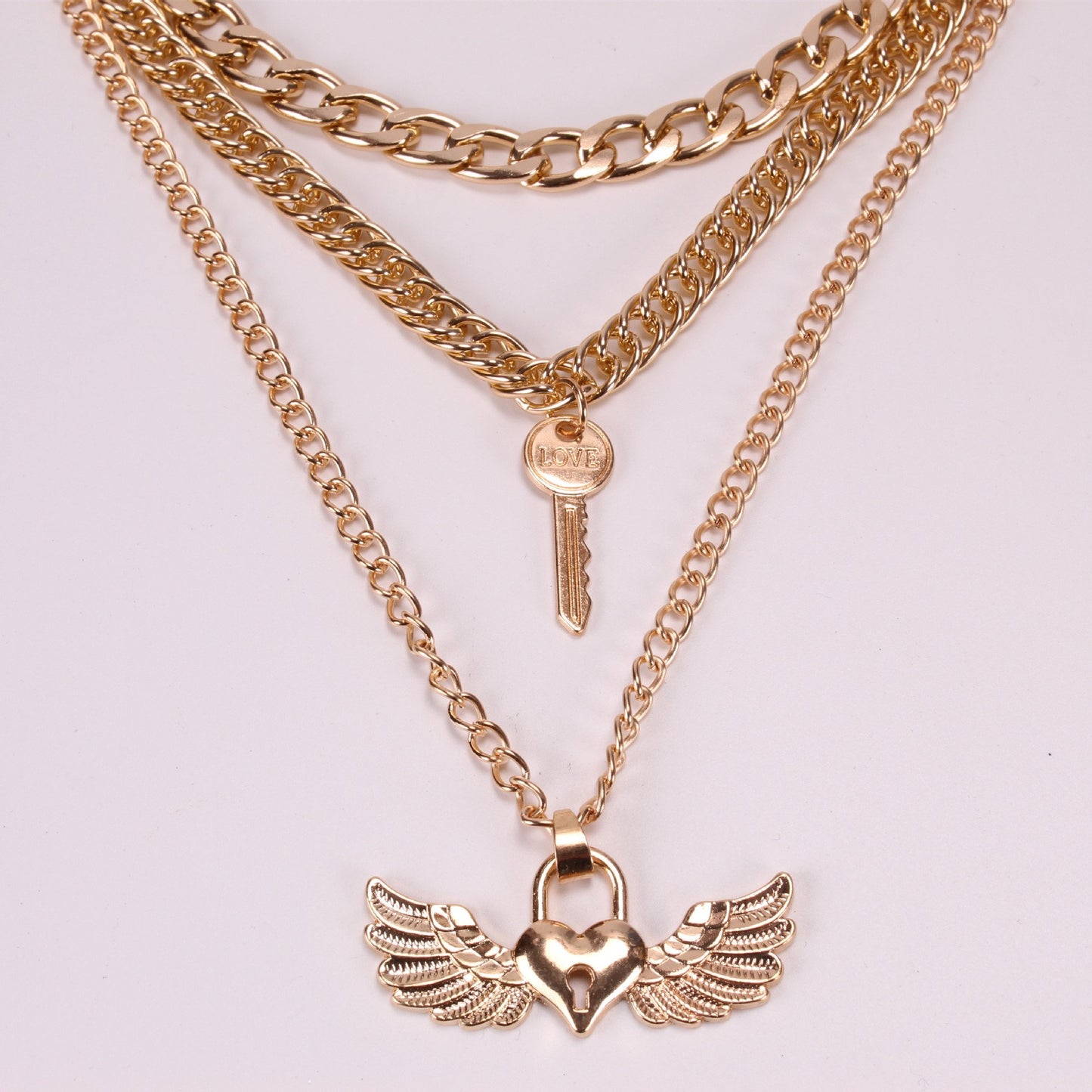 New year creative necklace personality exaggerated LOVE peach heart lock necklace female Valentine's Day multi-layer necklace female