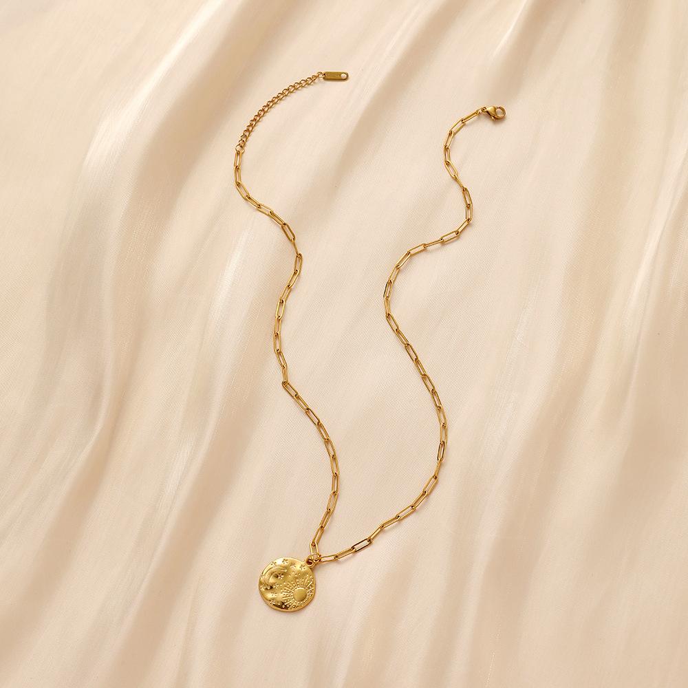 Original design light luxury niche ladies stainless steel golden coin moon star necklace collarbone chain necklace