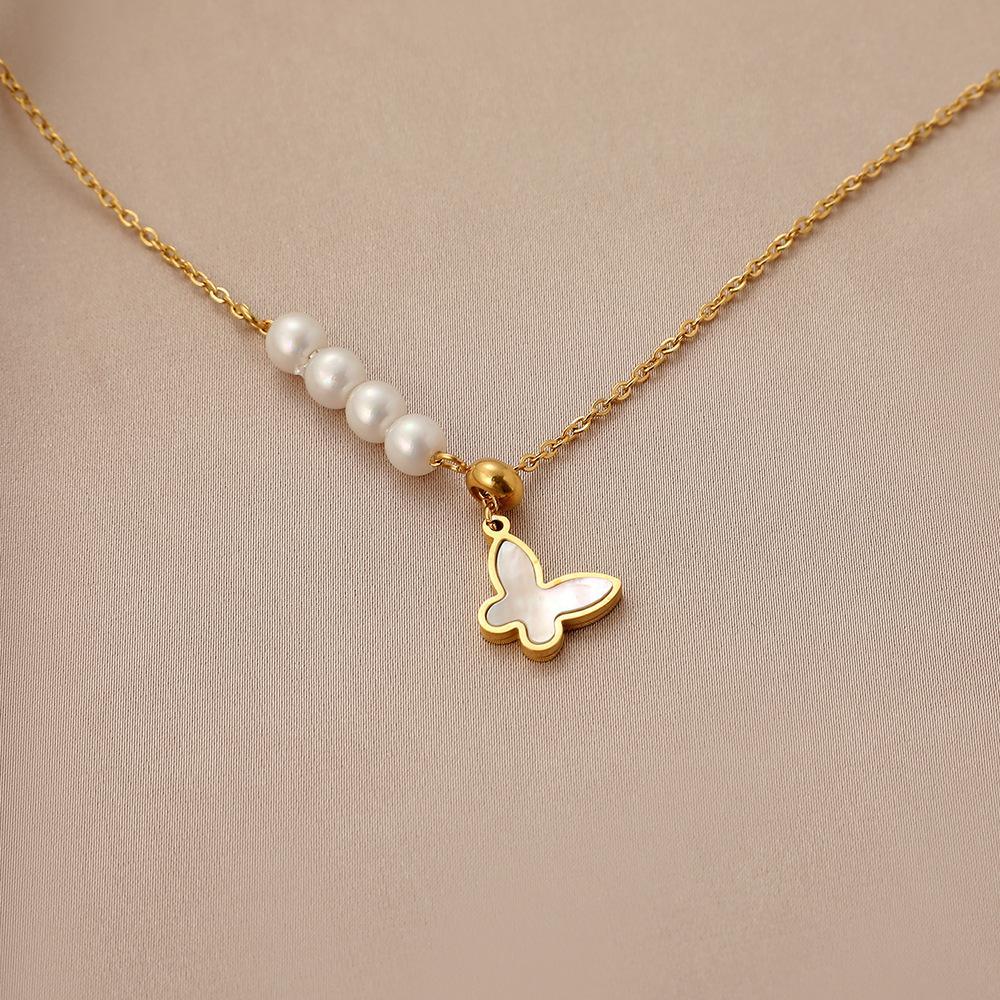 Fashion stainless steel butterfly mother-of-pearl pendant titanium steel trendy aesthetic and elegant pearl clavicle necklace