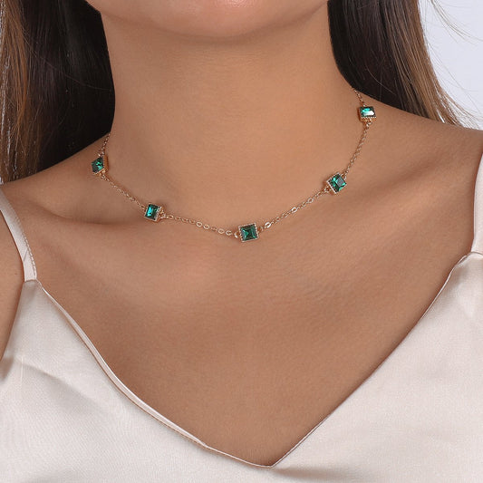 N1367 Minority Palace Simple Necklace Women's French Light Luxury Retro Temperament Micro-inlaid Rhinestone Necklace