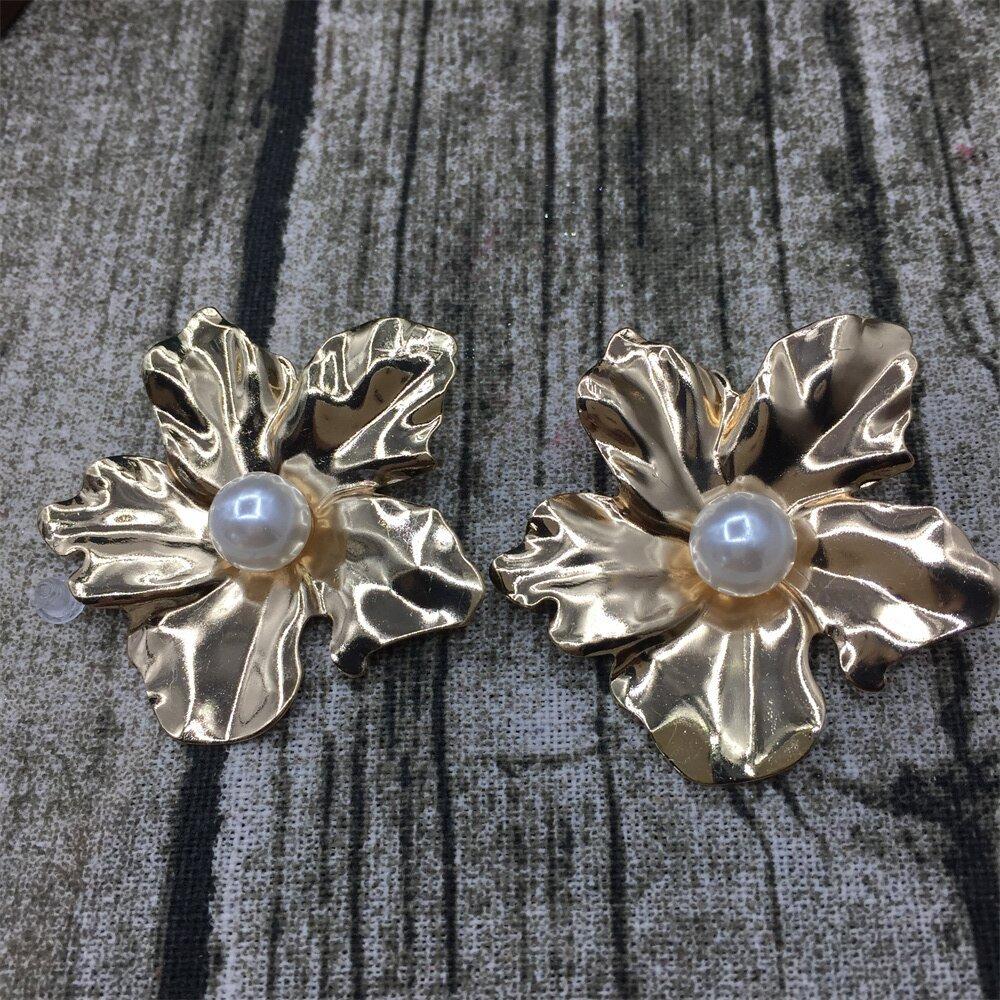 Pearl Petal Flower Stud Earrings Pop Jewelry Night Party Performance Earrings