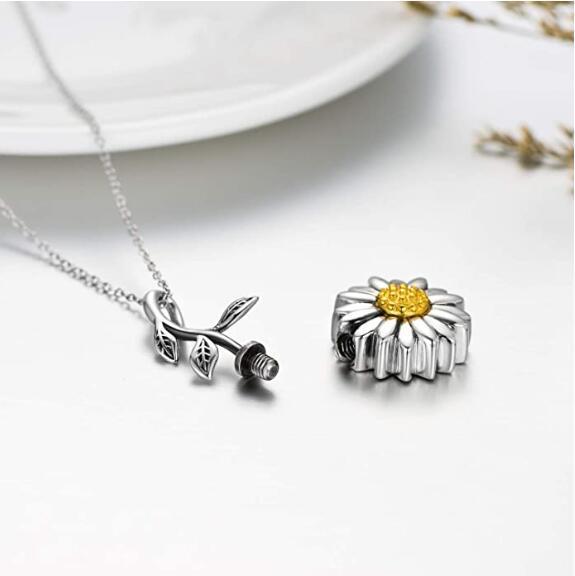 Sunflower Blossom Openable Pet Urn Pendant Necklace Necklace Clavicle Chain