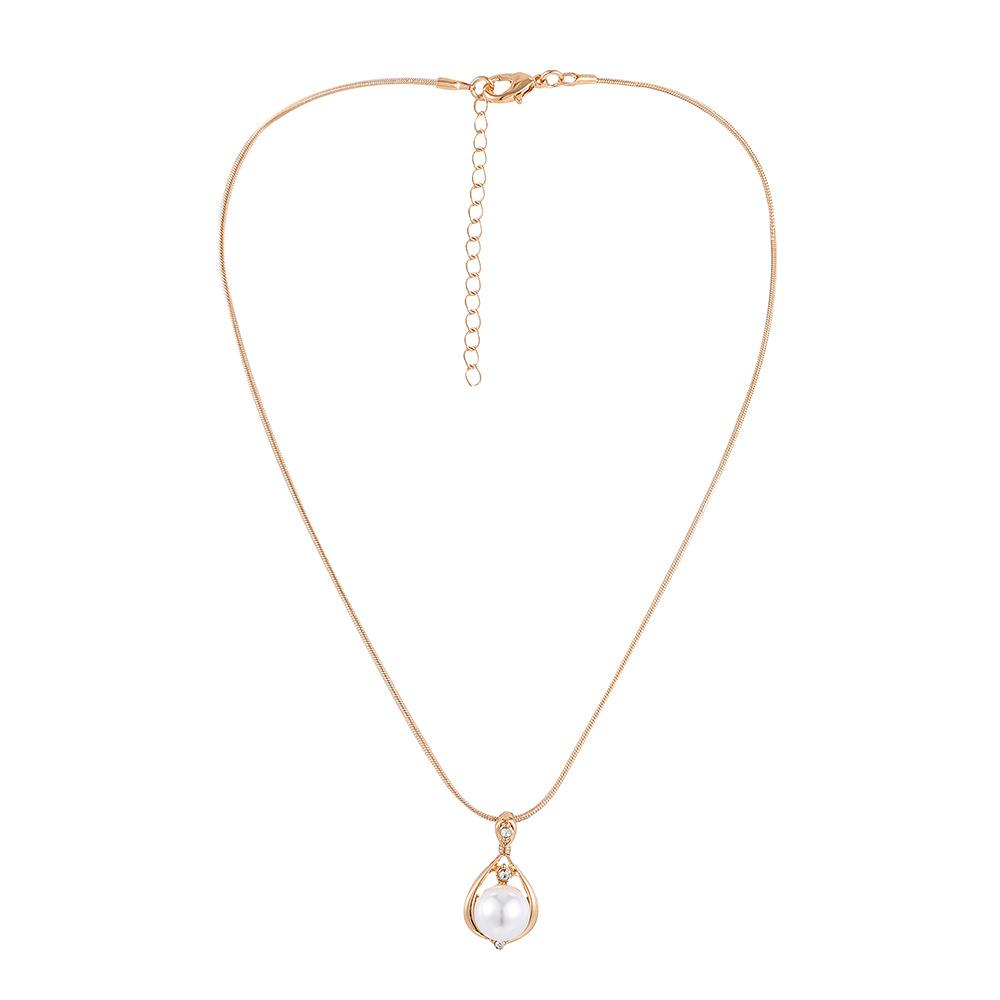 Classic Design Ladies Fashion Simple Pearl Water Drop Short Snake Bone Necklace Necklace Jewelry
