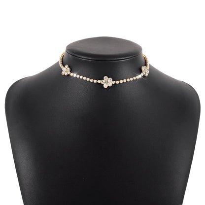 N1649 Temperament single-layer necklace claw chain rhinestone flower light luxury necklace simple personality show necklace