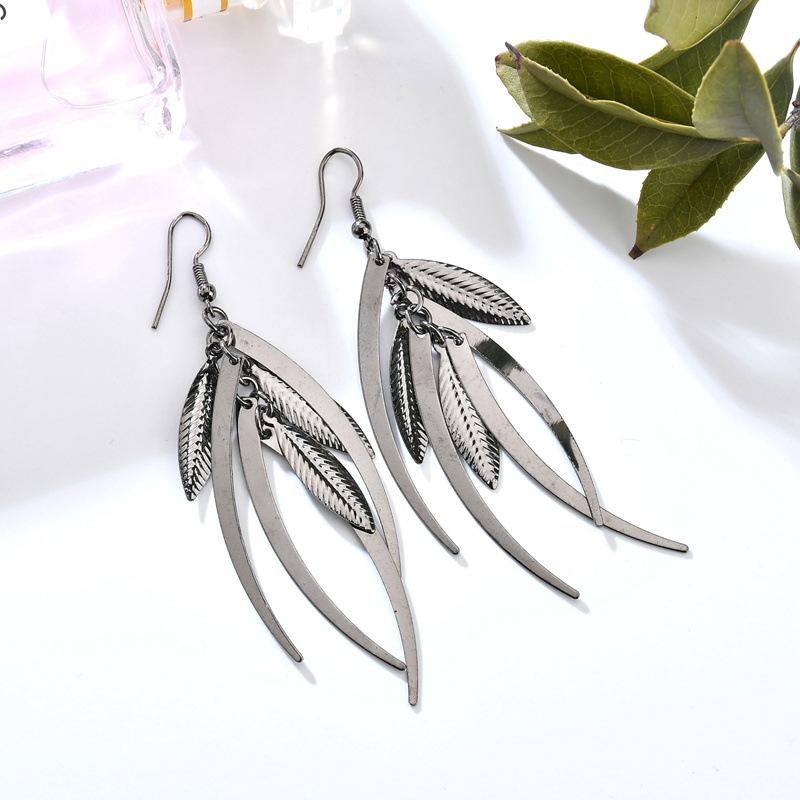 Vintage earringsCreative alloy leaf earringsPersonalized earrings