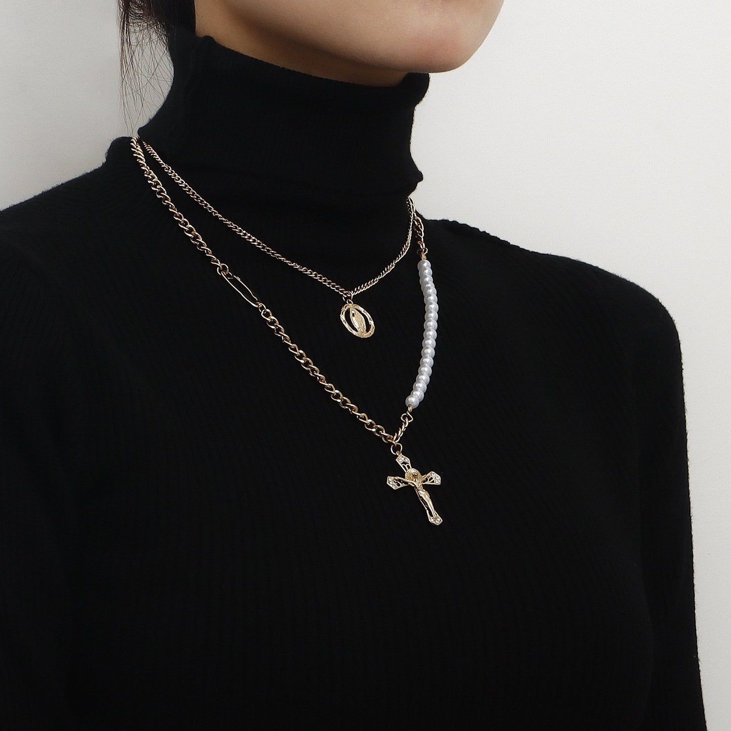 Explosive Necklace Fashion Personality Design Double Stacked Clavicle Chain Pearl Stitching Cross Sweater Chain